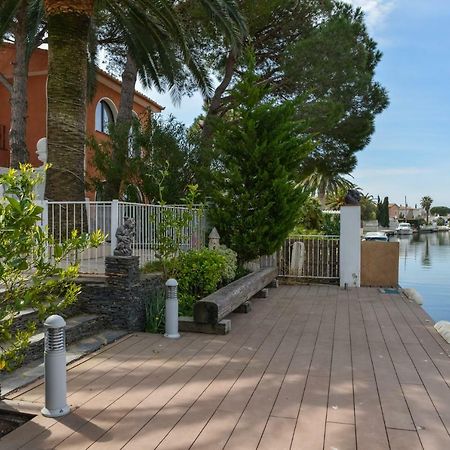 Villa Requesens on Canal Ampuriabrava Exterior foto