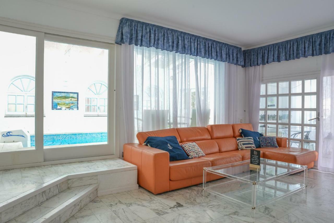 Villa Requesens on Canal Ampuriabrava Exterior foto